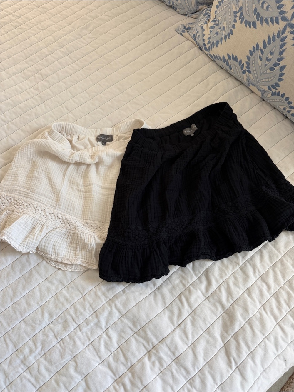 Michael Stars Women’s Ruffle Hem Skirt - Off White and Black